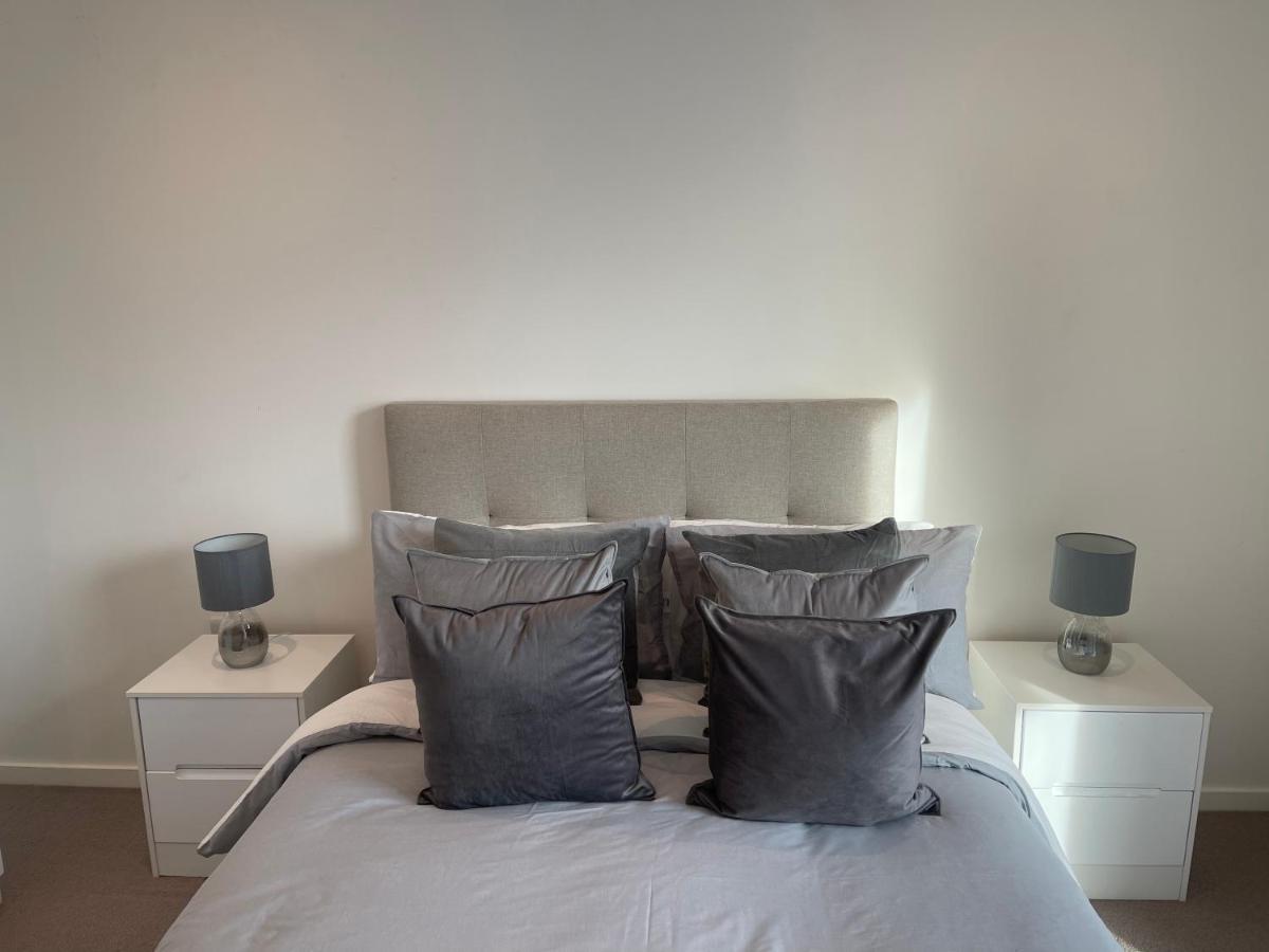 Immaculate 2Bed Apartment In London- City Views Exterior photo